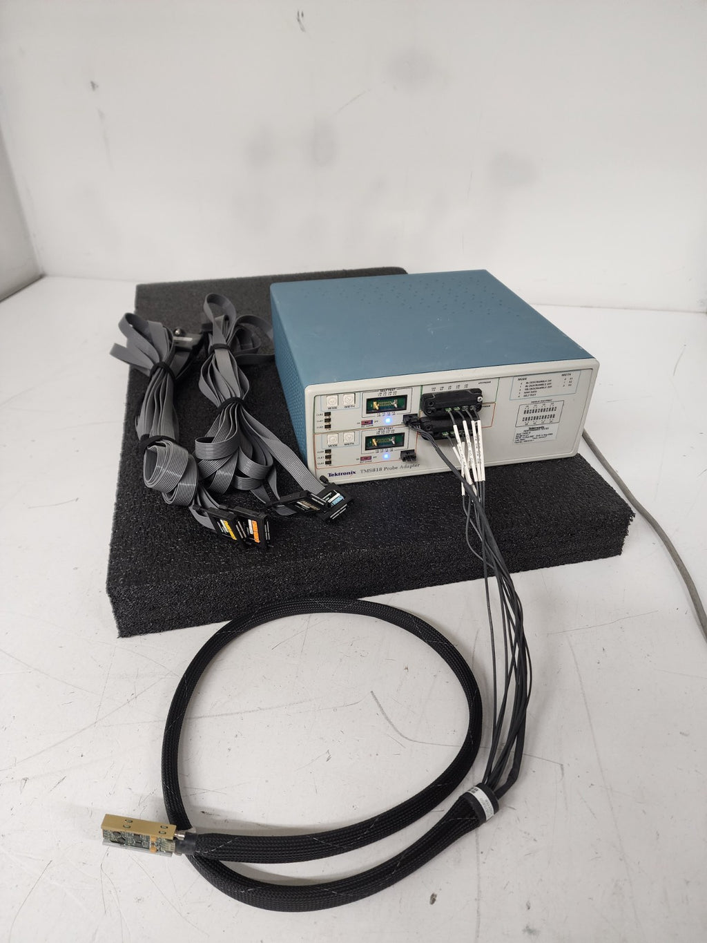 Tektronix Tek TMS818 Probe Adapter PCI-e PCIExpress Bus 2x P6869 Probe