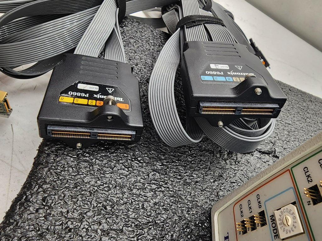 Tektronix Tek TMS818 Probe Adapter PCI-e PCIExpress Bus 2x P6869 Probe