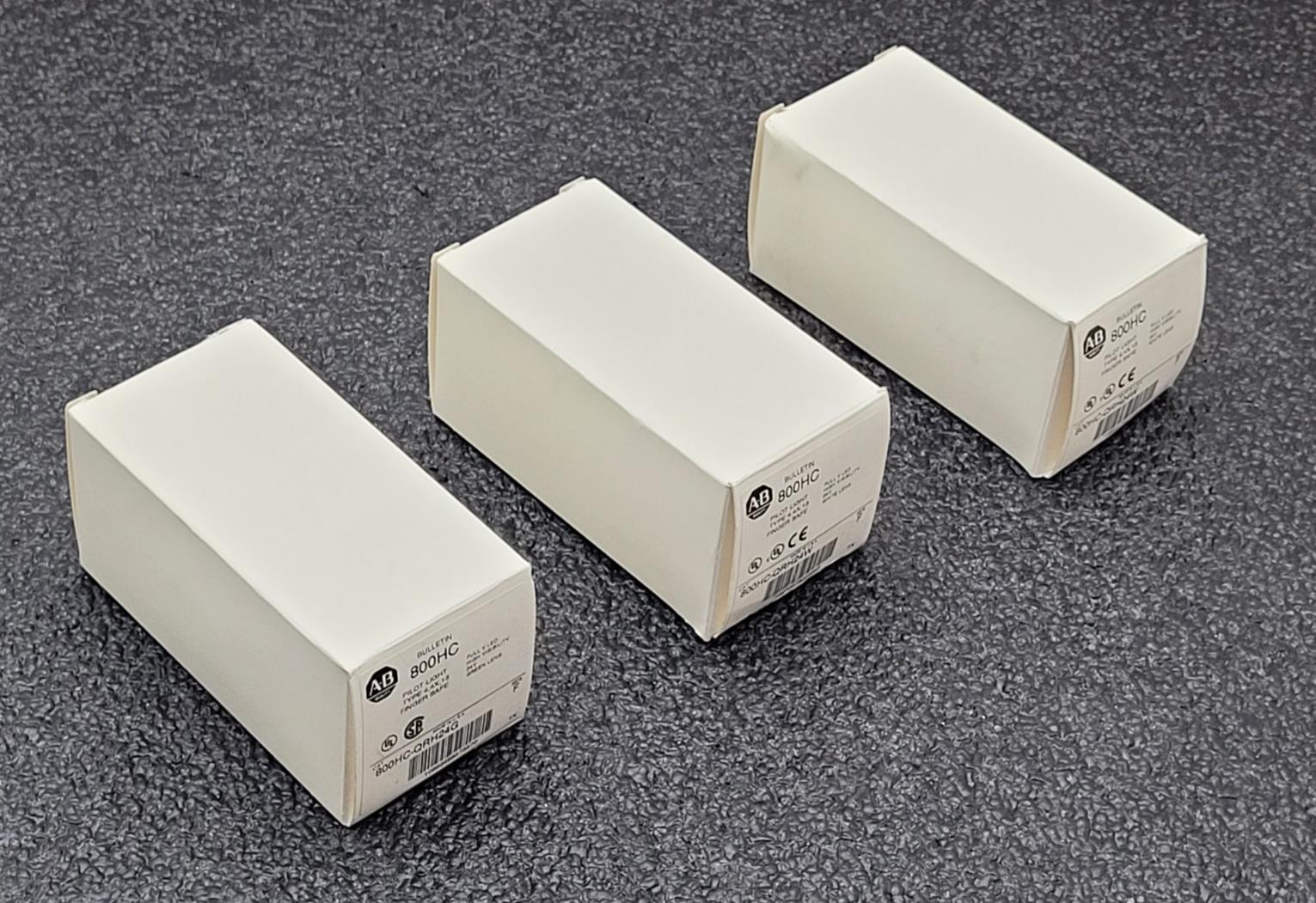 Lot of 3x ALLEN-BRADLEY AB  800HC-QRH24W QRH24G Pilot Lite 2x White 1x Green NEW