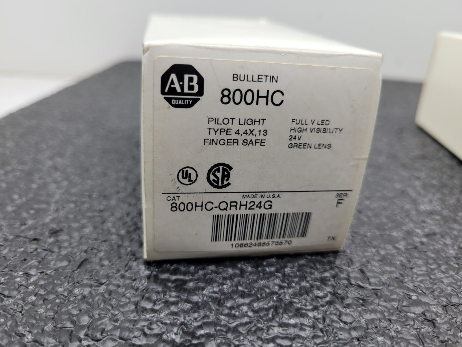 Lot of 3x ALLEN-BRADLEY AB  800HC-QRH24W QRH24G Pilot Lite 2x White 1x Green NEW