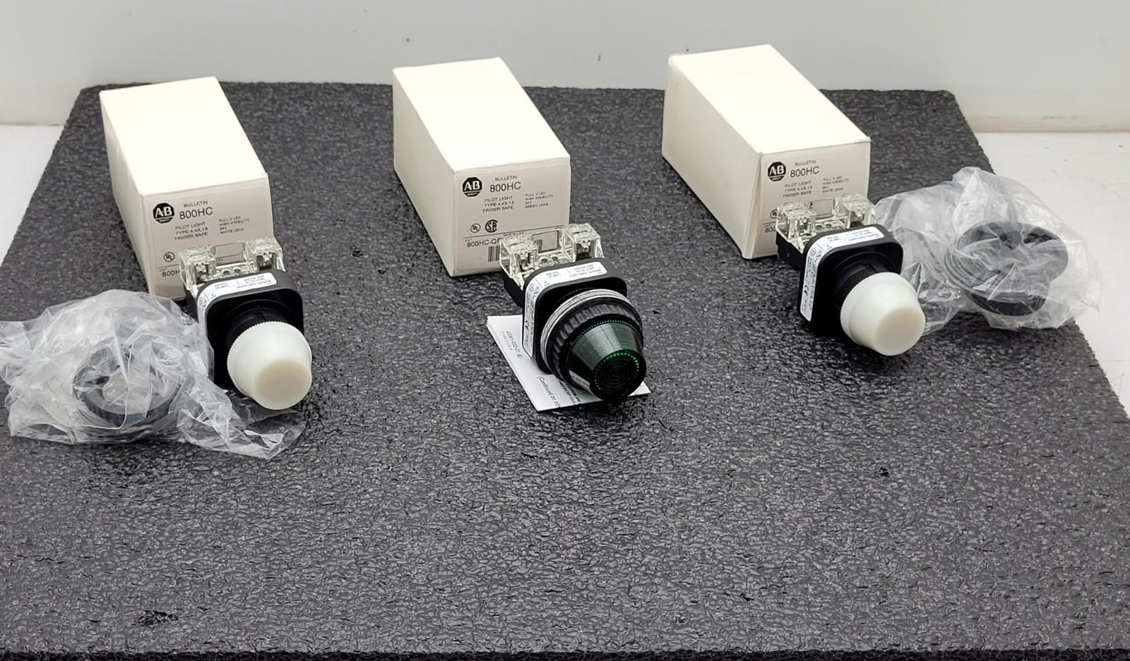 Lot of 3x ALLEN-BRADLEY AB  800HC-QRH24W QRH24G Pilot Lite 2x White 1x Green NEW