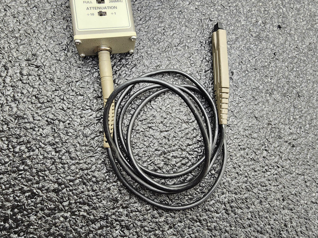 Tektronix P6247 1GHz Differential Probe For Parts or Repair