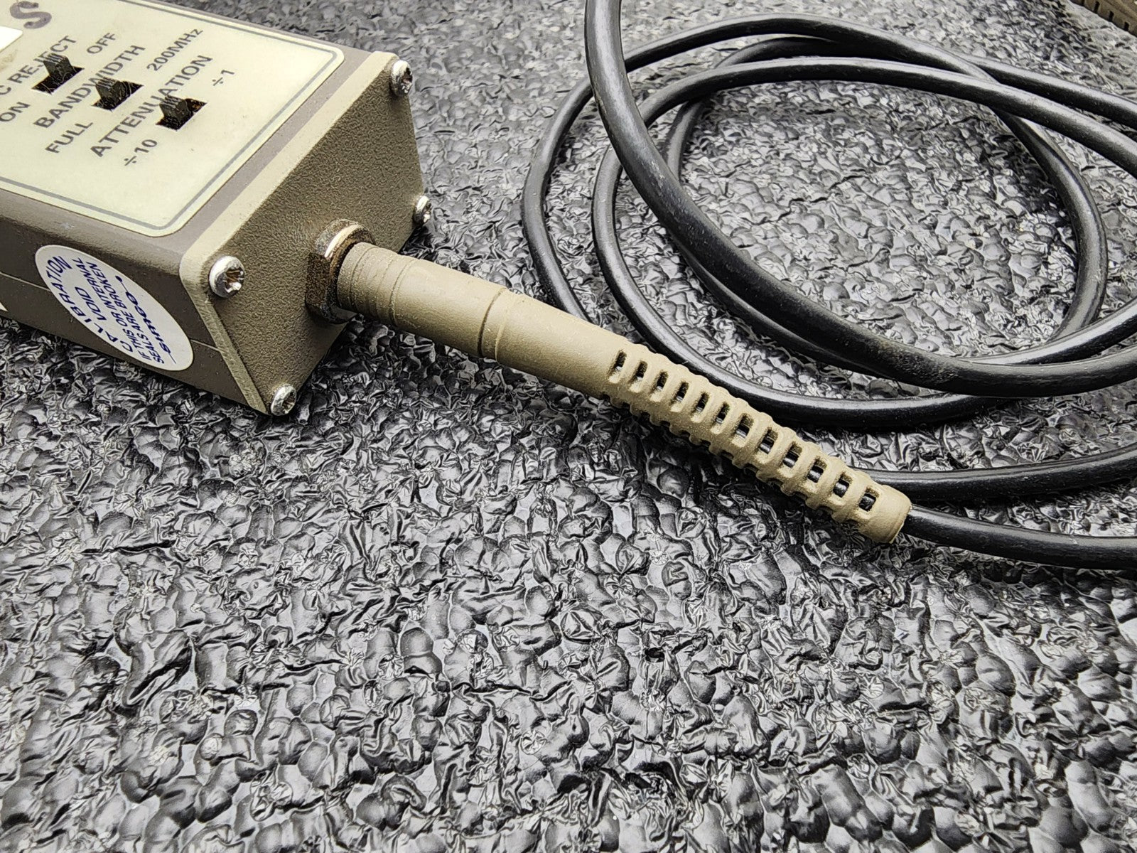 Tektronix P6247 1GHz Differential Probe For Parts or Repair