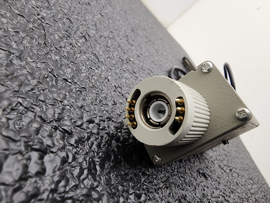 Tektronix P6247 1GHz Differential Probe For Parts or Repair