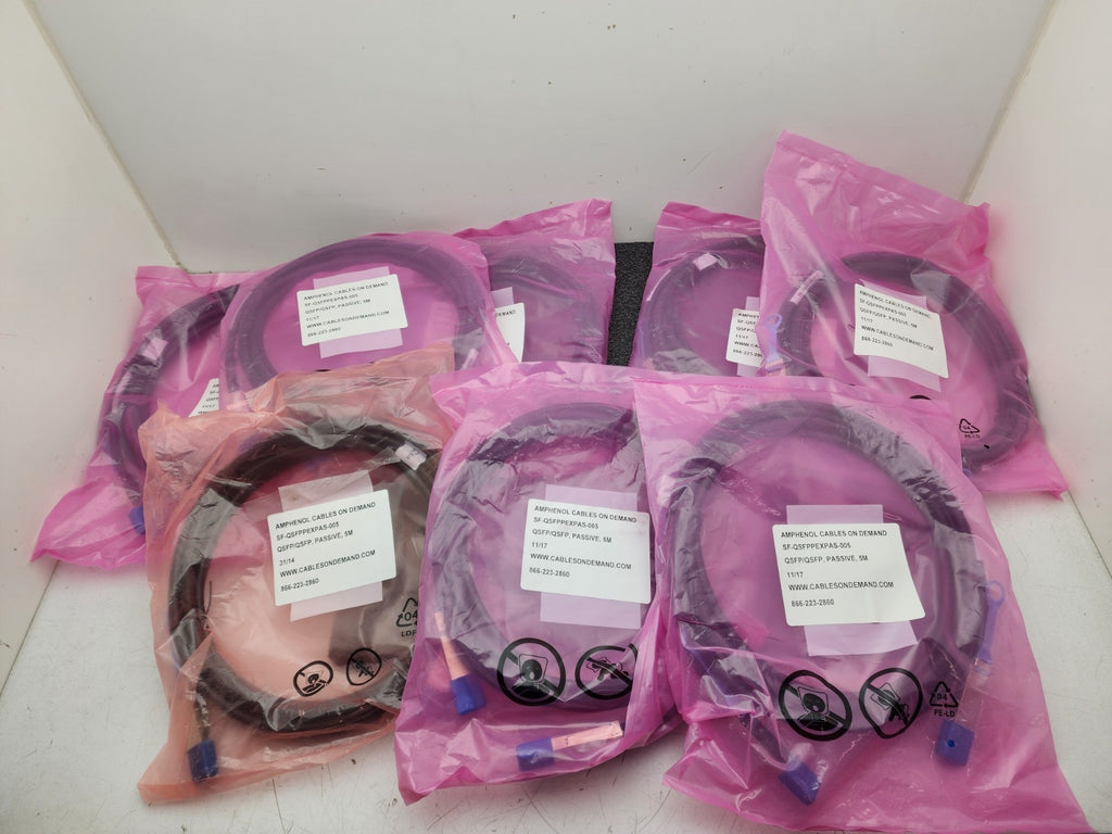 Lot of 8x AMPHENOL CABLES ON DEMAND SF-QSFPPEXPAS-005 PASSIVE 5M QSFP to QSFP