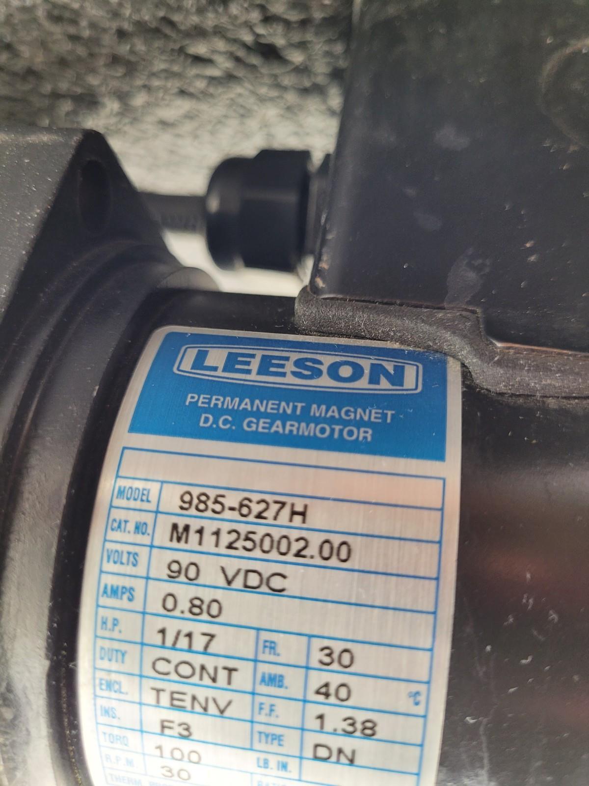 LEESON 985-627H 90VDC 0.8A Permanent Magnet 60:1 GearMotor w/ Clutch 30RPM