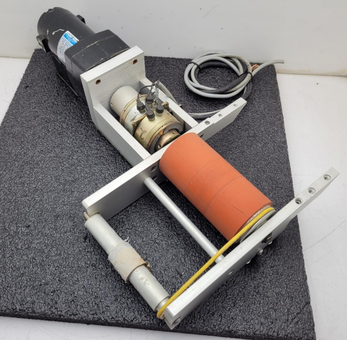 LEESON 985-627H 90VDC 0.8A Permanent Magnet 60:1 GearMotor w/ Clutch 30RPM