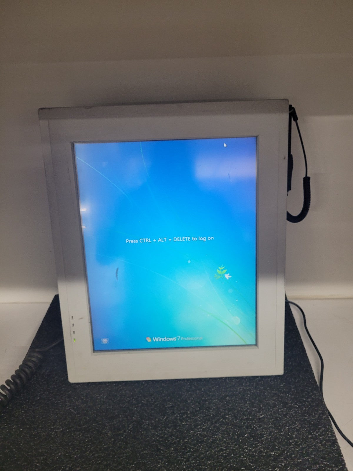 Advantech PPC-177T-BARE-TE Color TFT LCD Operator Touch Panel HMI 17" Screen G