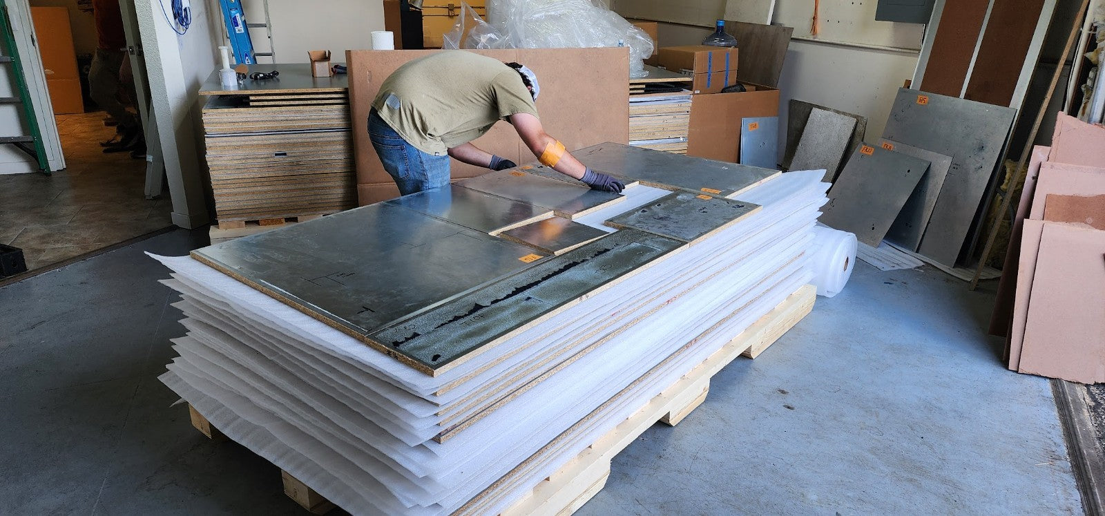 ETS-Lindgren AMS-5703 CATR Compact Antenna Test Range 5G Anechoic RF Chamber