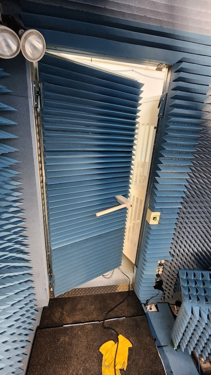 ETS-Lindgren AMS-5703 CATR Compact Antenna Test Range 5G Anechoic RF Chamber