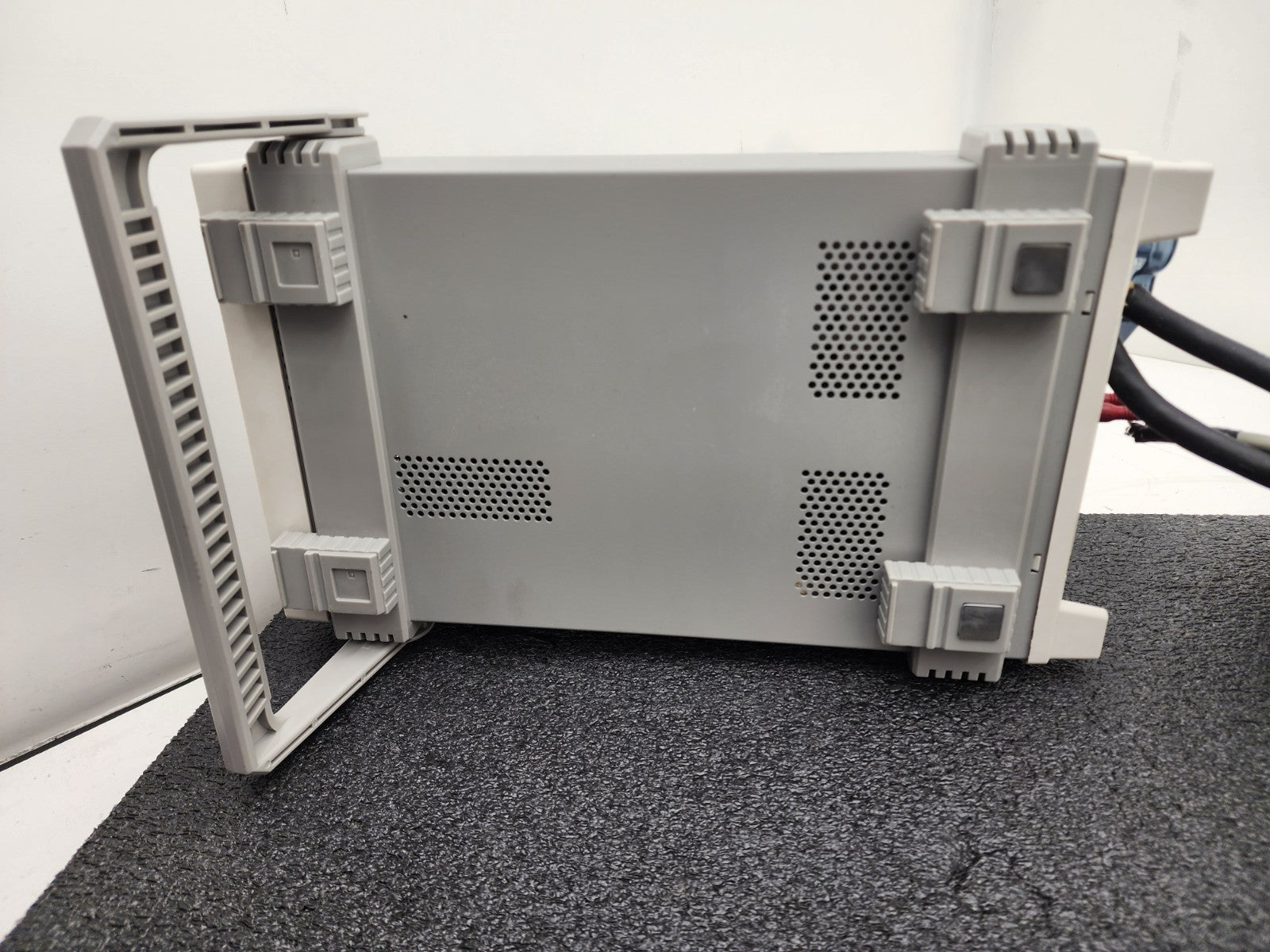 Yokogawa WT210 Benchtop Digital Power Meter 760401-D/C1 SPEC AC Line Analyzer