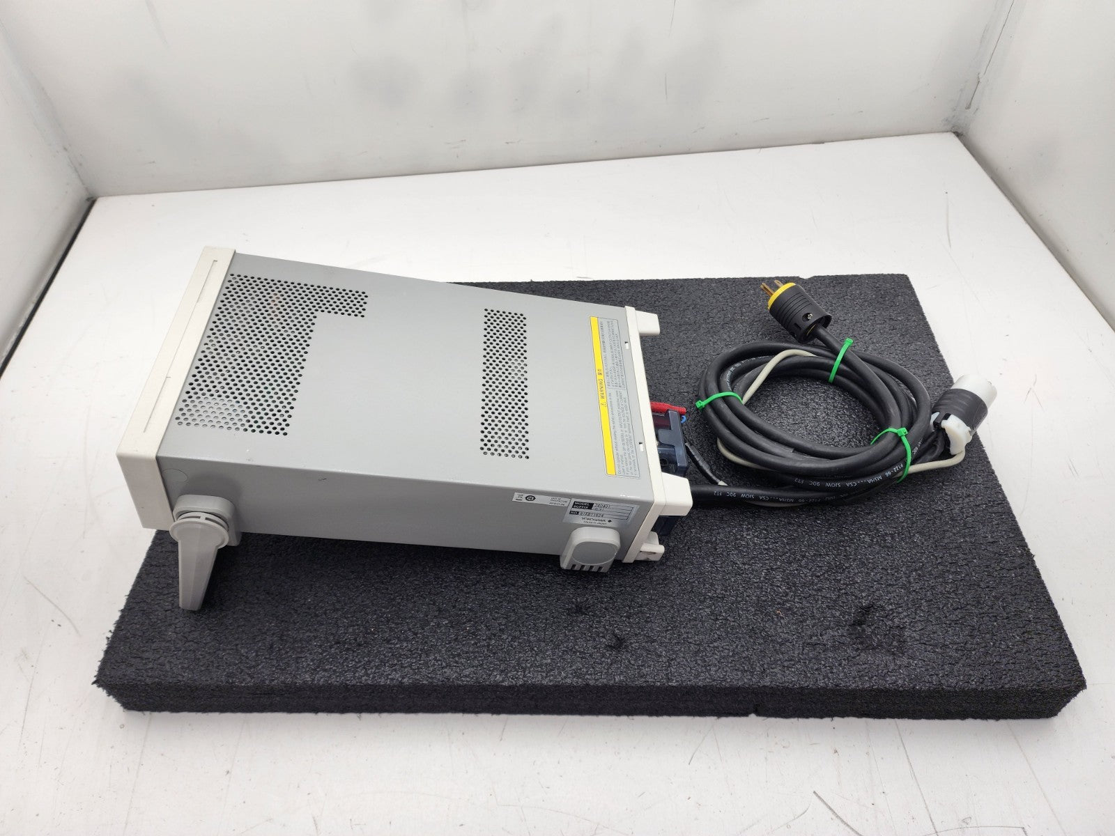 Yokogawa WT210 Benchtop Digital Power Meter 760401-D/C1 SPEC AC Line Analyzer