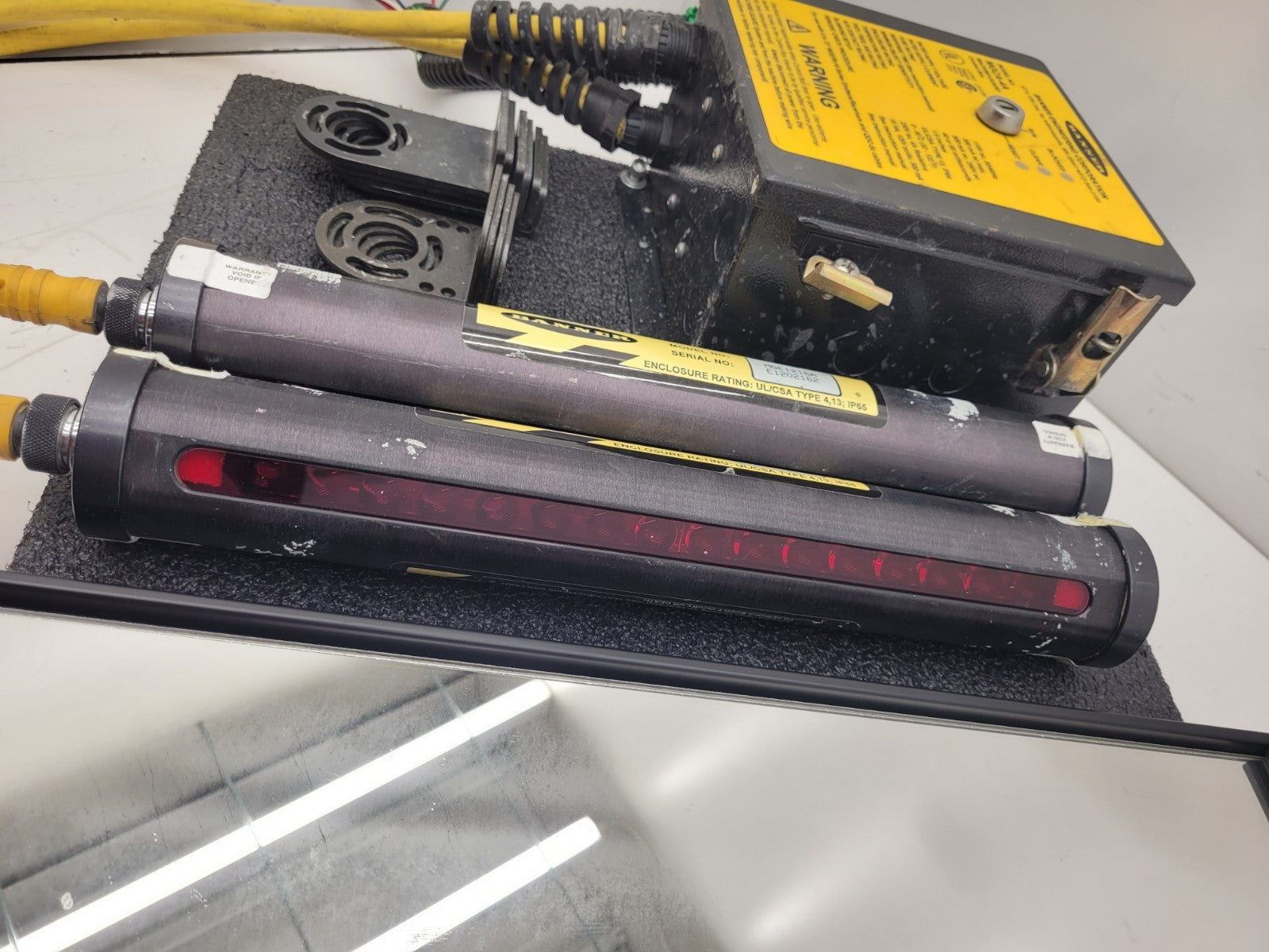 BANNER MGCA-4A Machine-Guard Control Box Light Curtain MGR1216A MGE1216A Mirrors