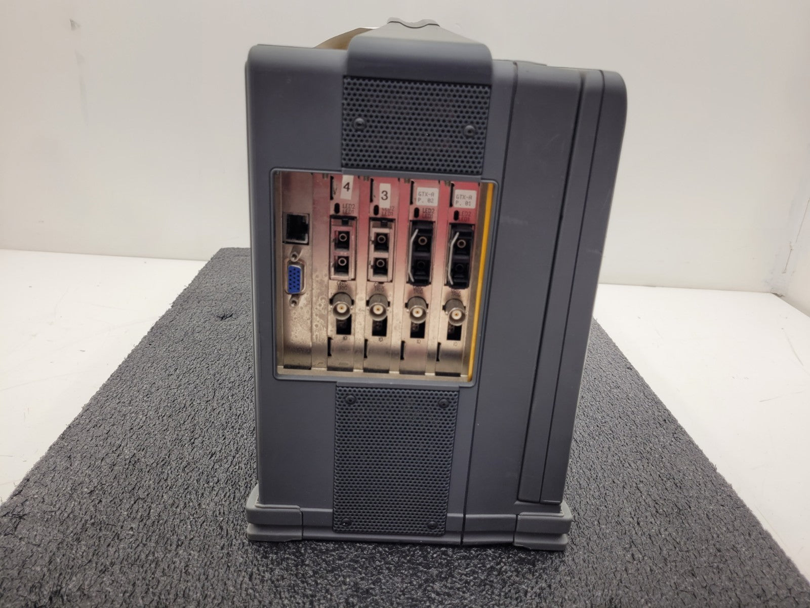 FINISAR GTX-GE-P1000 Gigabit Ethernet Traffic System + Exp Chassis Broken Screen