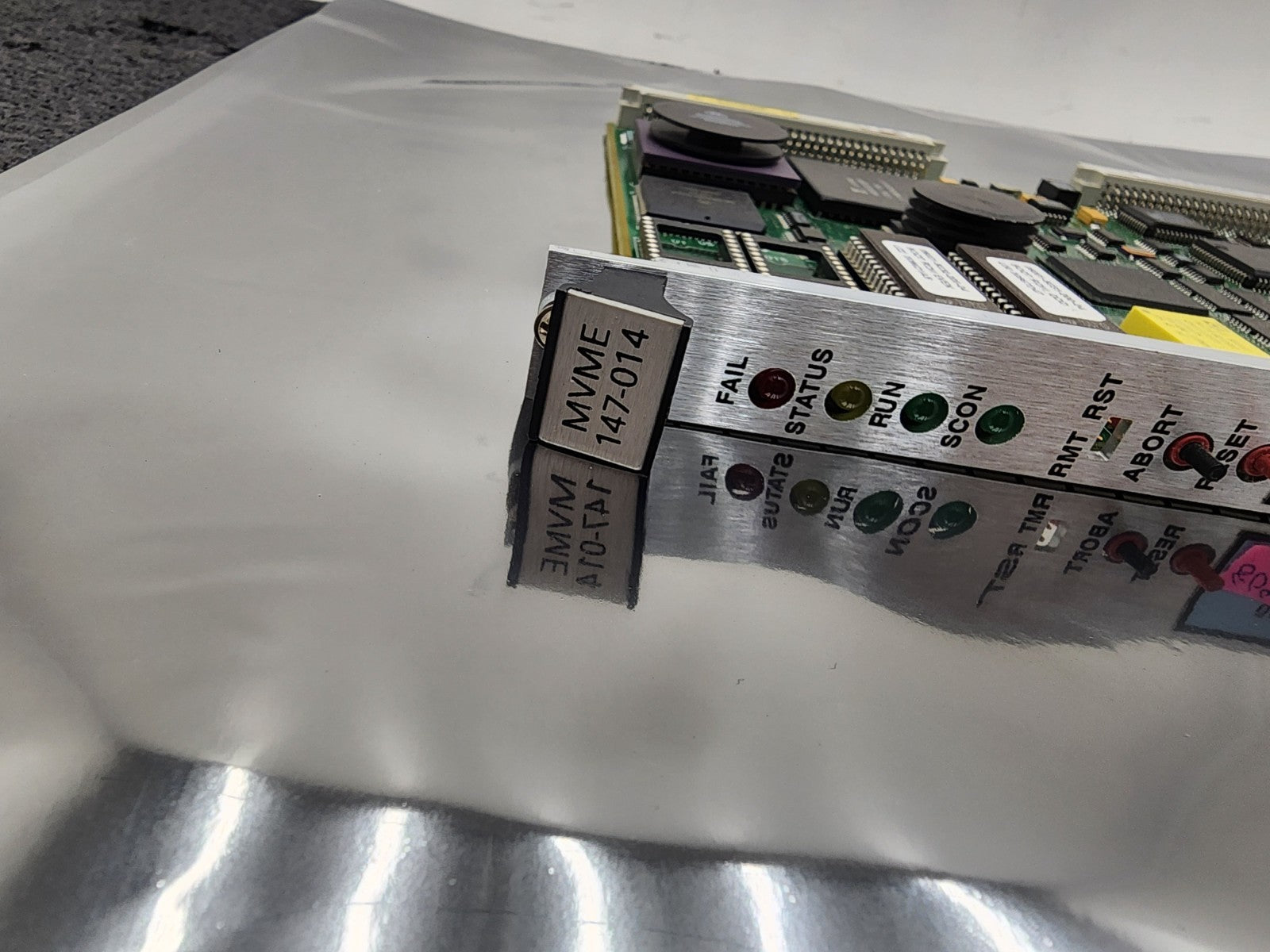 Motorola MVME 147-014 VME Module Card Board Controller