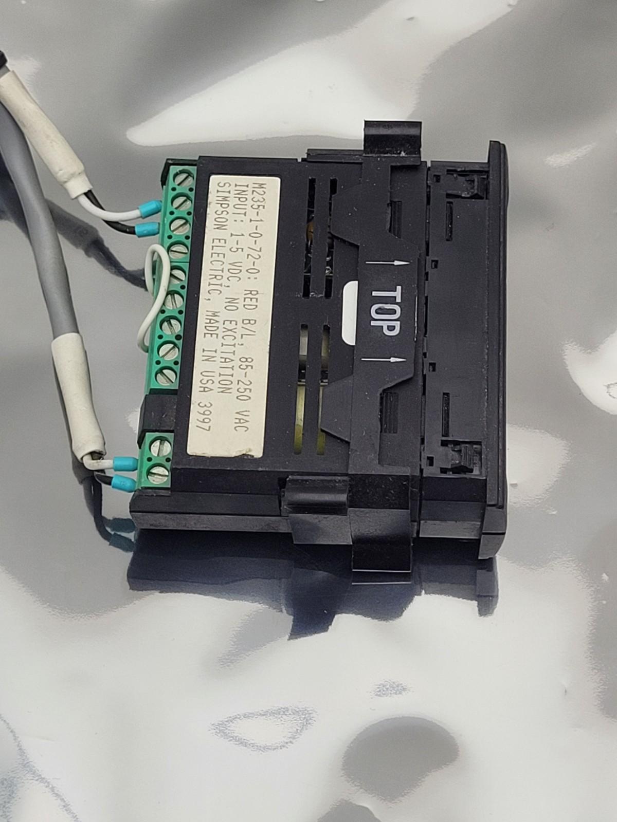 SIMPSON Panel Meter Single Line Red B/L M235-1-0-72-0 250VAC 85-250VAC 1-5VDC