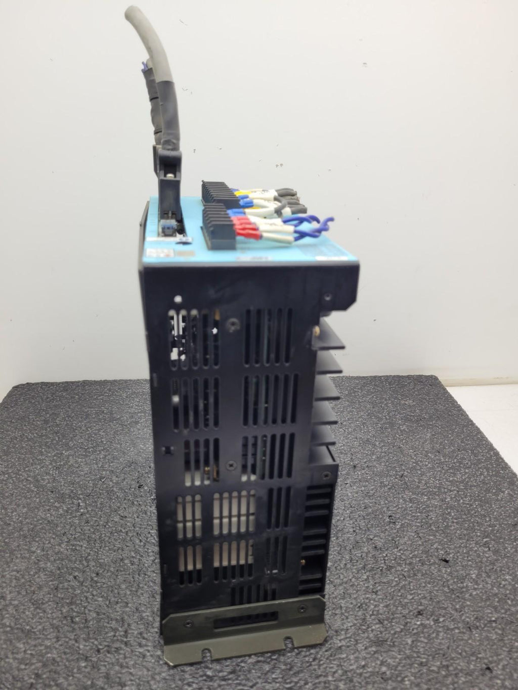 SANYO DENKI AC SERVOMOTOR P5, P50B08100DXS27 / PZ0A050AME1S00 Servo Amplifier PZ