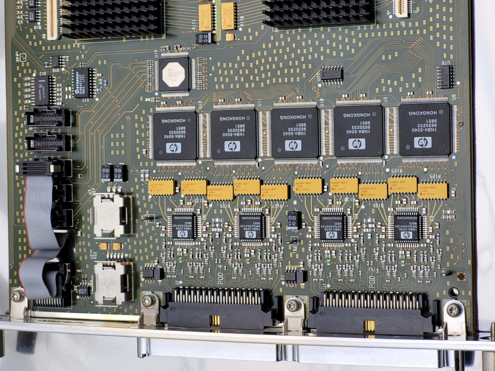 HP AGILENT 16717A 333MHz STATE / 2GHz TIMING ZOOM 2MSa ANALYZER with Cables