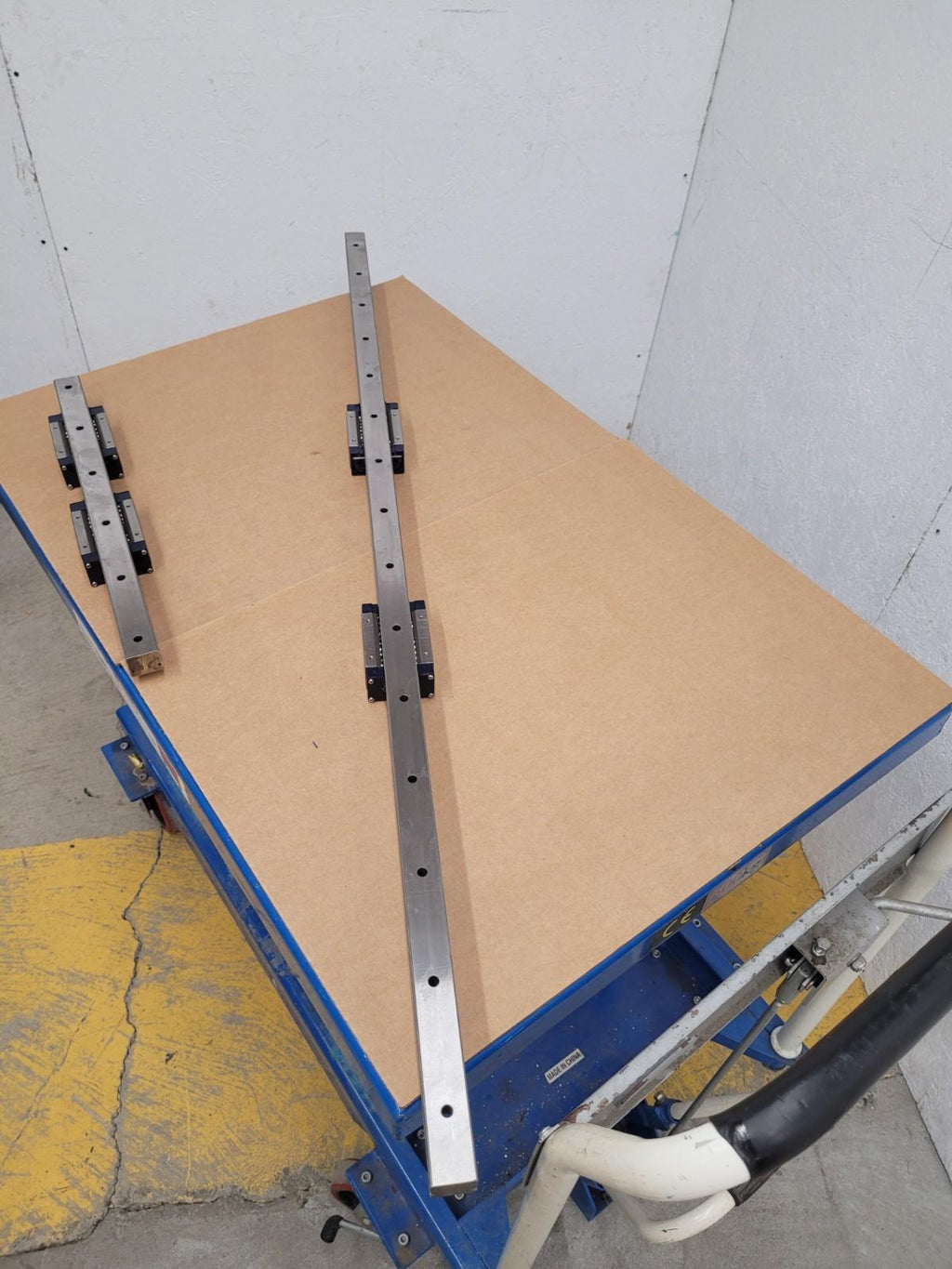 IKO LWES30SL UCD LWSE 30SL Linear 4x Bearing Block Slide Guide  47" + 17" LWE 30