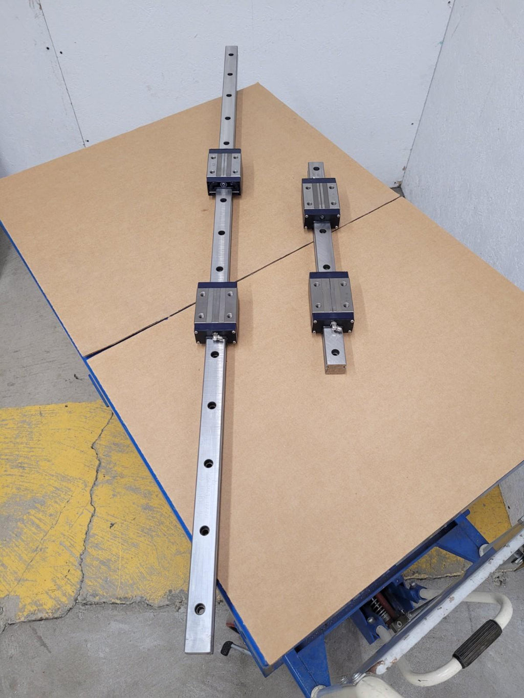 IKO LWES30SL UCD LWSE 30SL Linear 4x Bearing Block Slide Guide  47" + 17" LWE 30