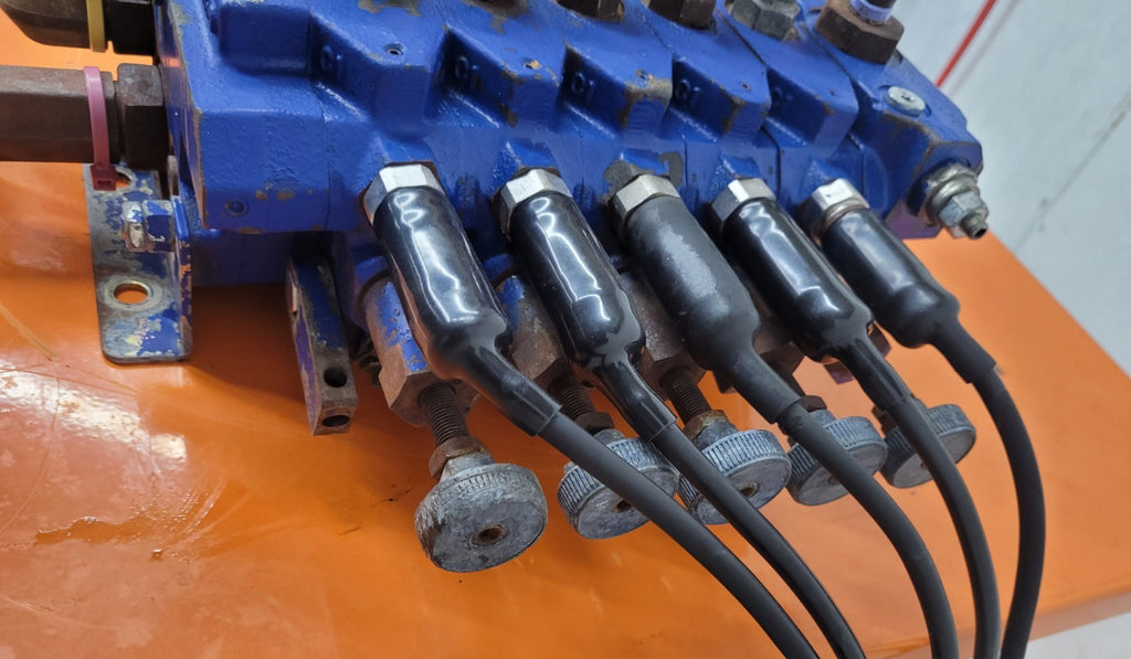 Parker Pulsar? Hydraulic Modular Stackable 5 Valve Stack 2-Way Manual + Solenoid