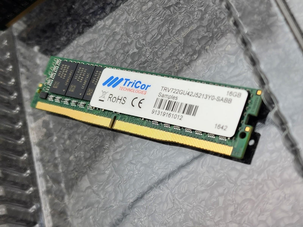 4x TriCore 16GB SO-DIMM Low Profile ECC RAM  Memory DDR4 TRV722GU42J5213Y0-SABB