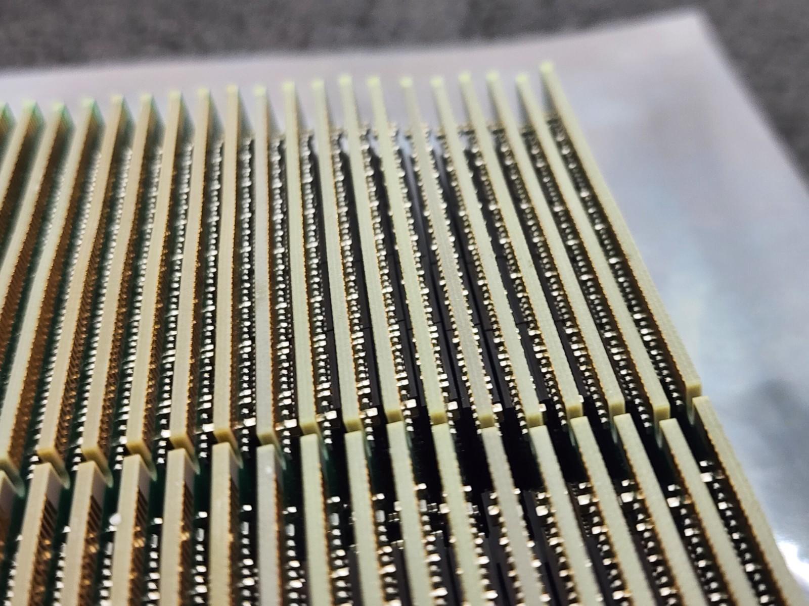 Lot of 44x Samsung 32GB 2Rx4 DDR4-2666 ECC Server Memory Ram M393A4K40CB2-CTD7Q