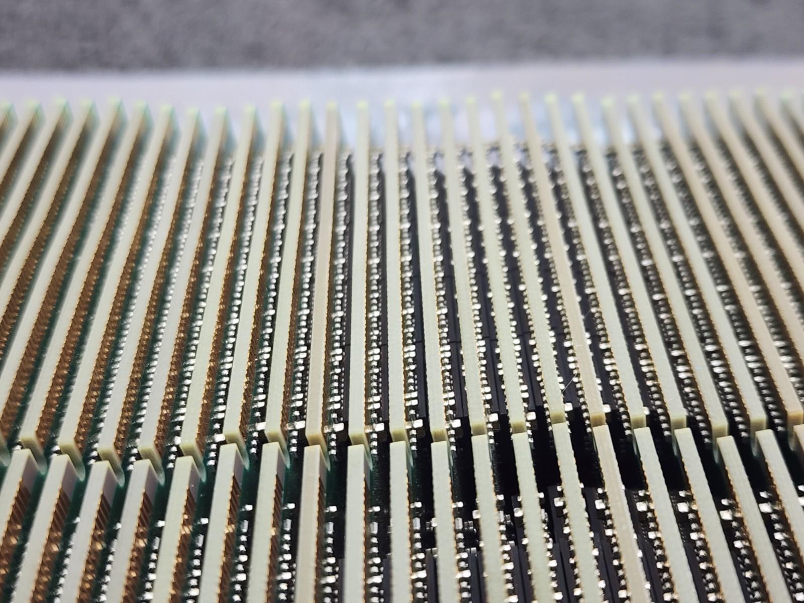 Lot of 44x Samsung 32GB 2Rx4 DDR4-2666 ECC Server Memory Ram M393A4K40CB2-CTD7Q