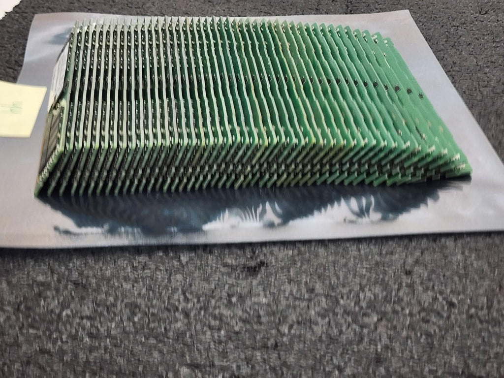 Lot of 44x Samsung 32GB 2Rx4 DDR4-2666 ECC Server Memory Ram M393A4K40CB2-CTD7Q