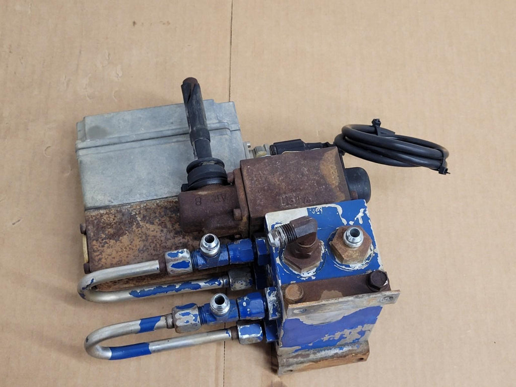 PARKER Hydraulic Proportional ISO Valve D1FHE80HCNEK0030X6114 12VDC + Override K