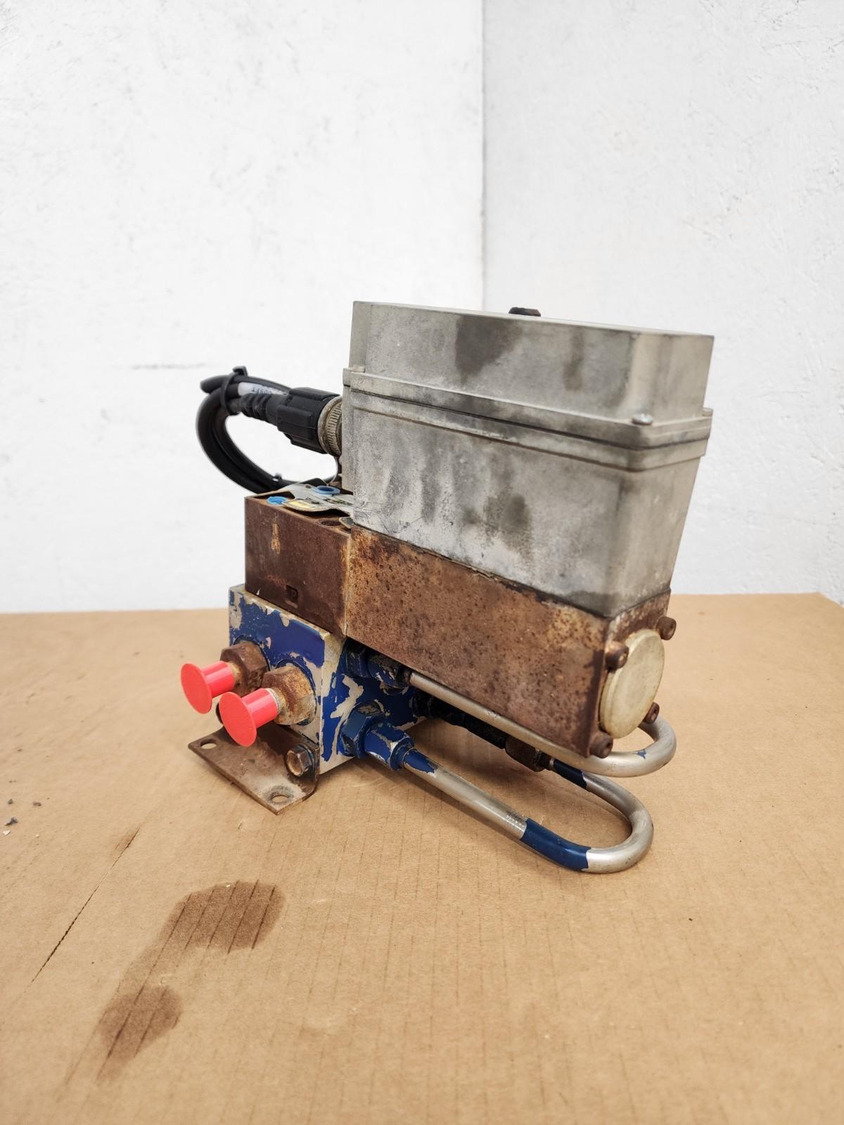 PARKER Hydraulic Proportional ISO Valve D1FHE80HCNEK0030X6114 12VDC + Override K