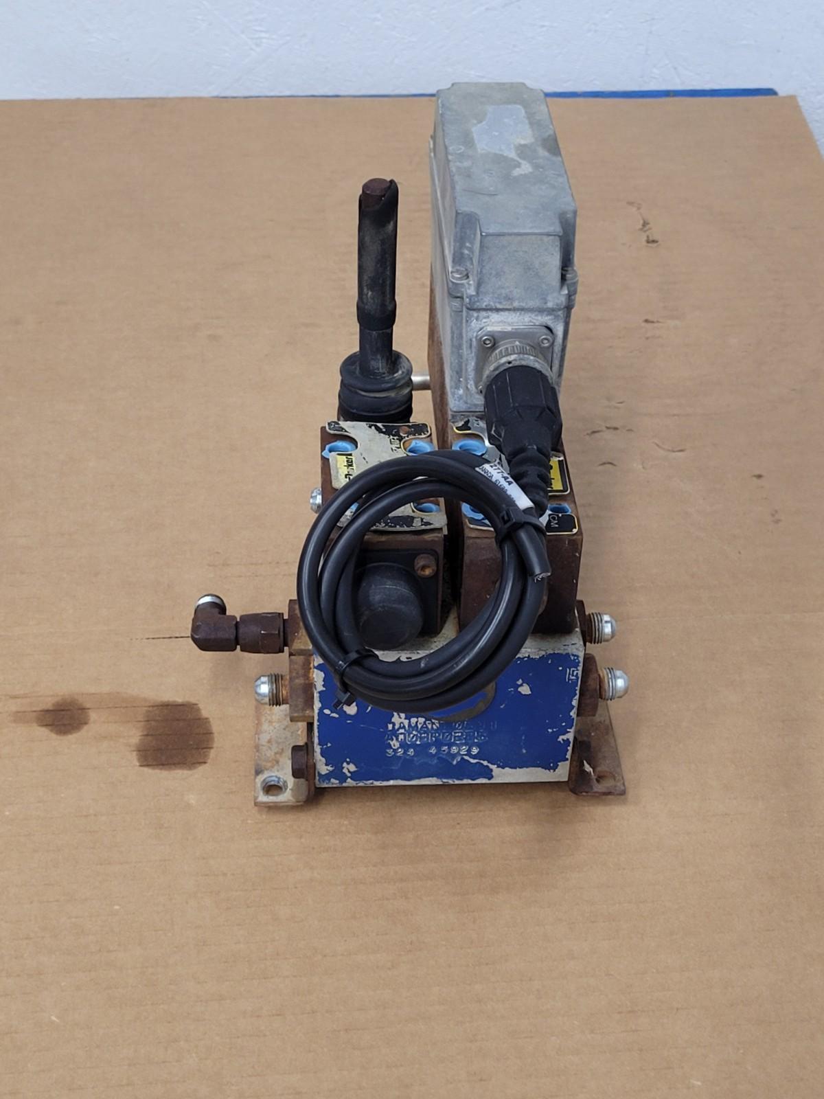 PARKER Hydraulic Proportional ISO Valve D1FHE80HCNEK0030X6114 12VDC + Override K