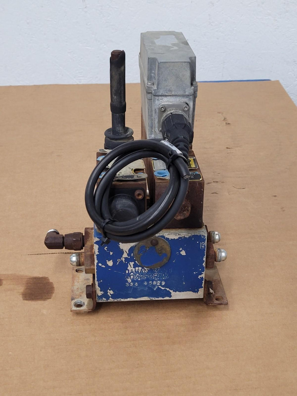 PARKER Hydraulic Proportional ISO Valve D1FHE80HCNEK0030X6114 12VDC + Override K