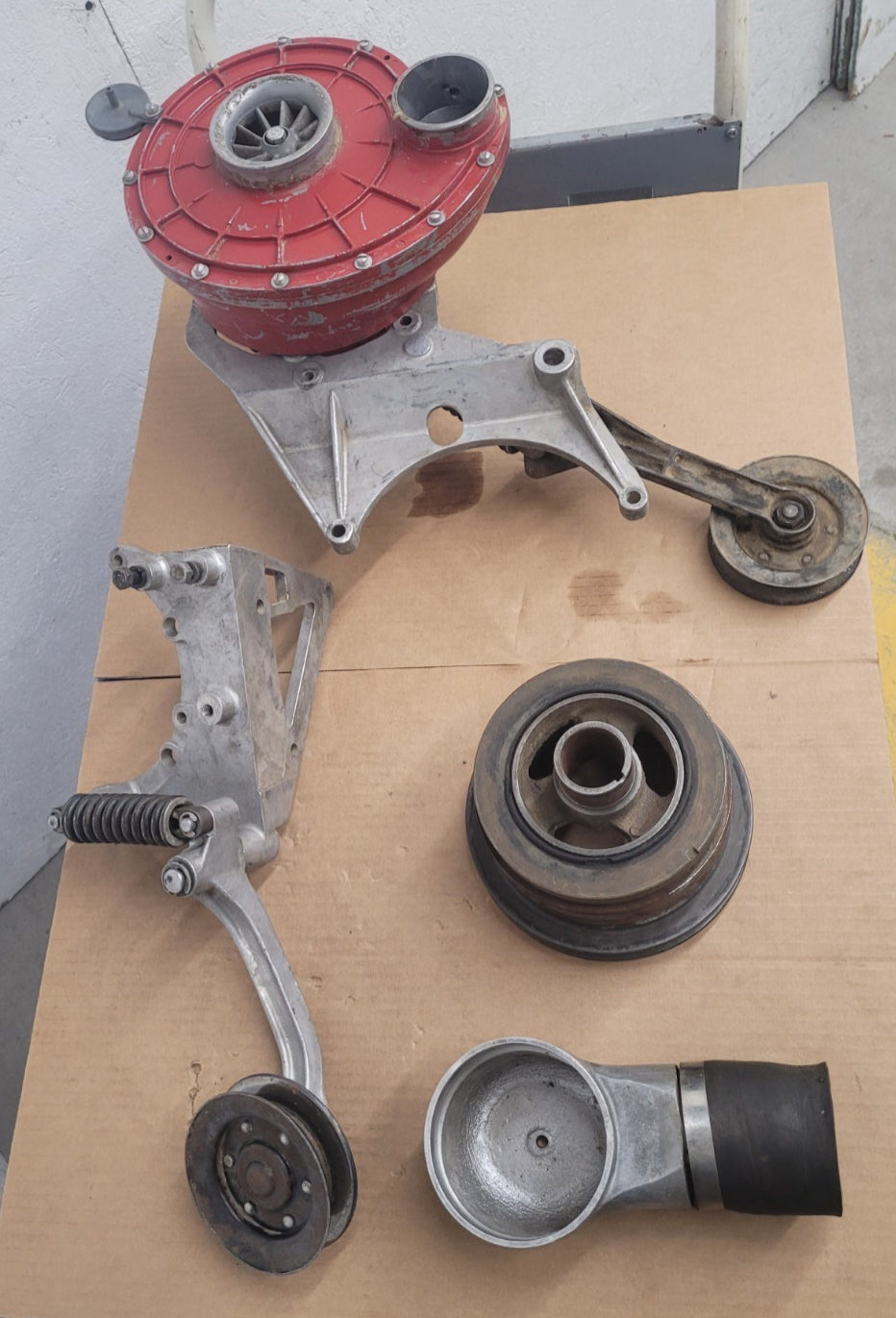 McCULLOCH Supercharger + Extra Tensioner Arm Pully OVS57C10816 RO