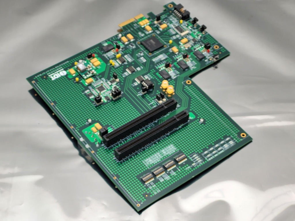 IDT Accelerated Thinking 89HPES12T3G2 Evalution Board PCIe2 x4