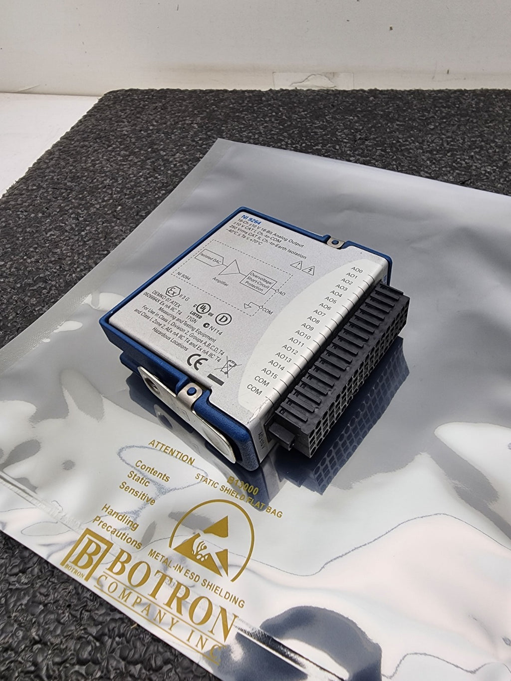 National Instruments NI 9264 16 Channel cDAQ Analog Input Module Screw Terminal