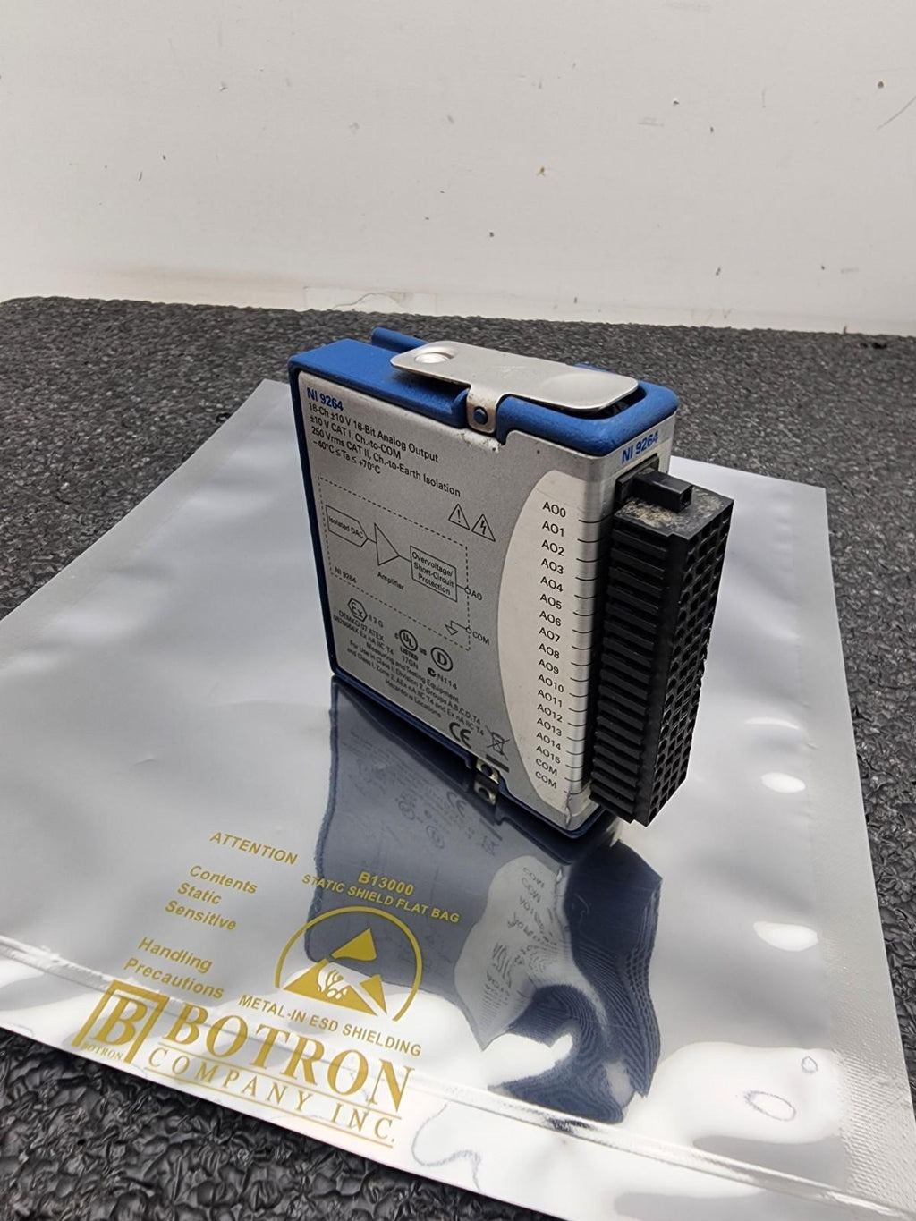 National Instruments NI 9264 16 Channel cDAQ Analog Input Module Screw Terminal