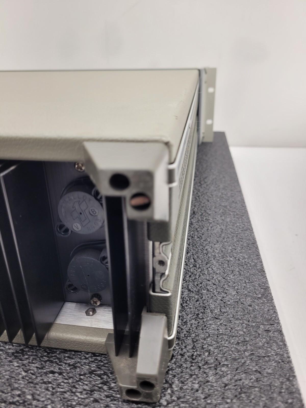 HP 5370B Precision Time-Interval Universal Counter 0.1 Hz to 100 MHz