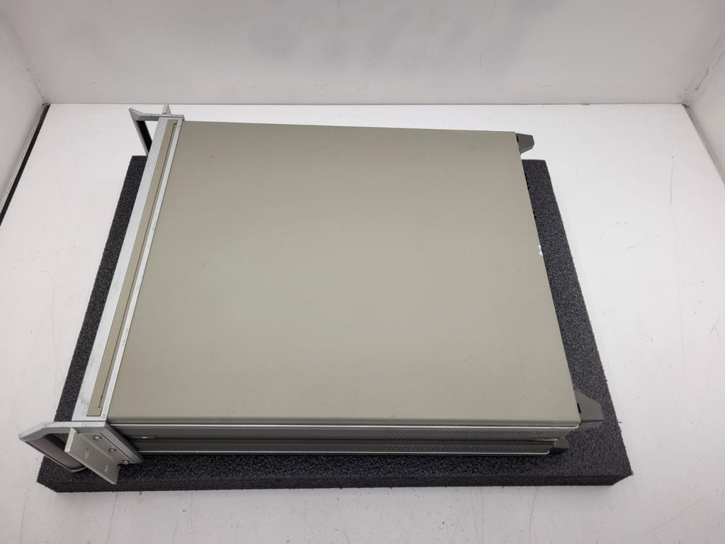 HP 5370B Precision Time-Interval Universal Counter 0.1 Hz to 100 MHz