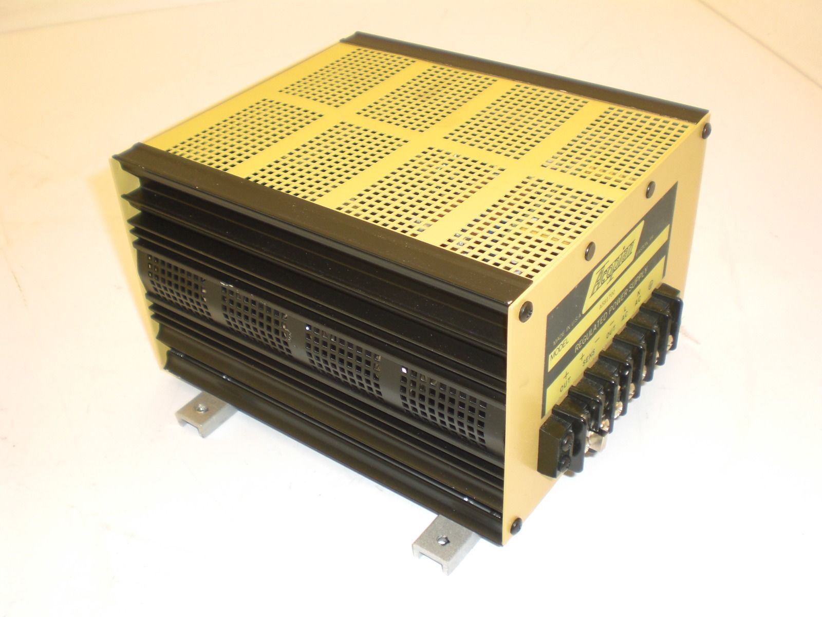 Acopian A5H1700 5VDC Regulated Power Supply, 115VAC