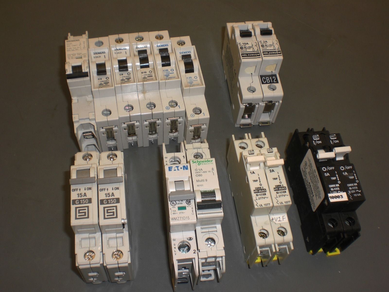 Siemens, Eaton, Schurter & sim Single Pole Breakers, 1A - 25A, Lot of 16