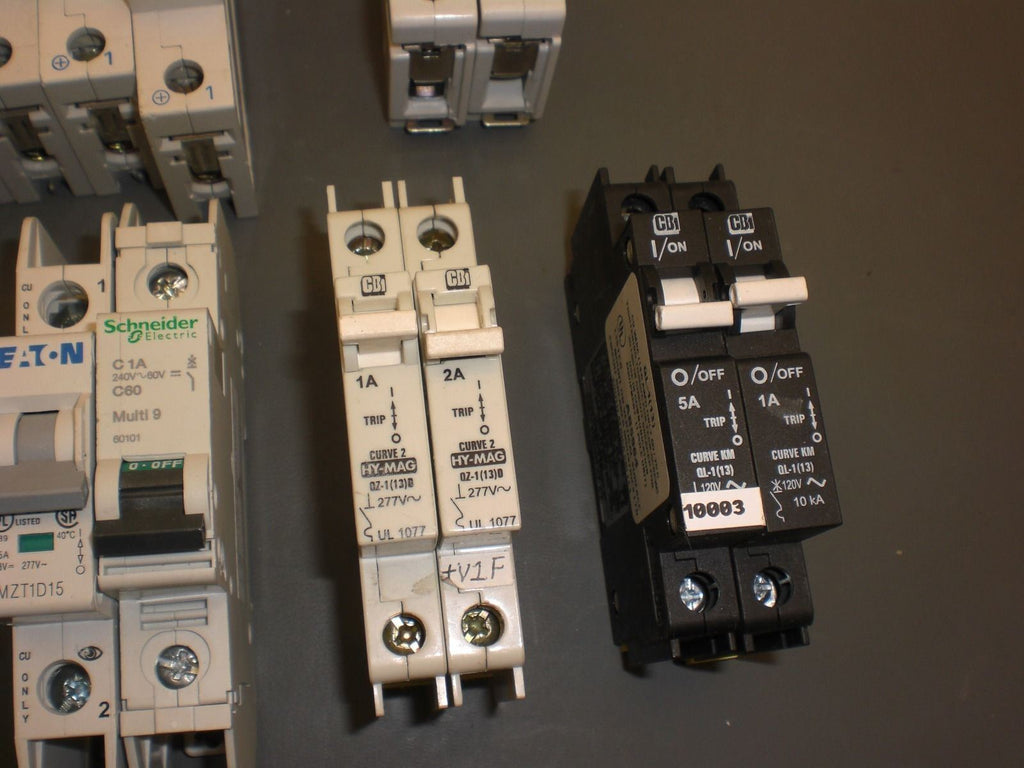 Siemens, Eaton, Schurter & sim Single Pole Breakers, 1A - 25A, Lot of 16