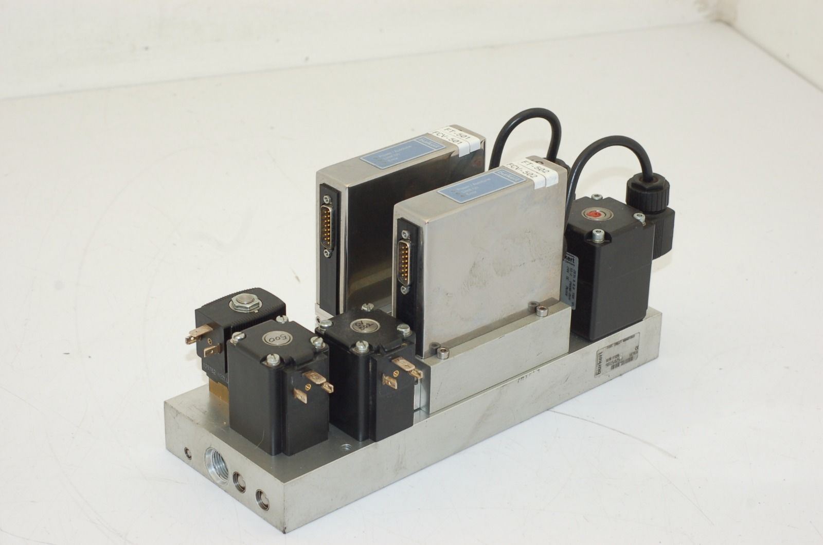 Burkert 8711 MFC Dual Methane Mass Flow Control Assembly, 24VDC, 0-30 NLM