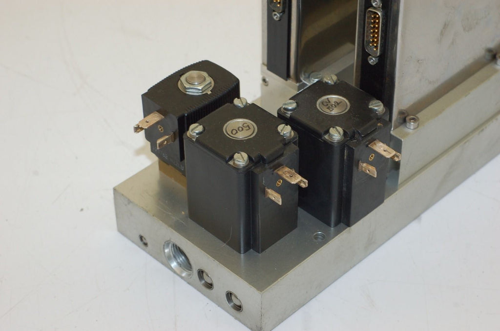 Burkert 8711 MFC Dual Methane Mass Flow Control Assembly, 24VDC, 0-30 NLM