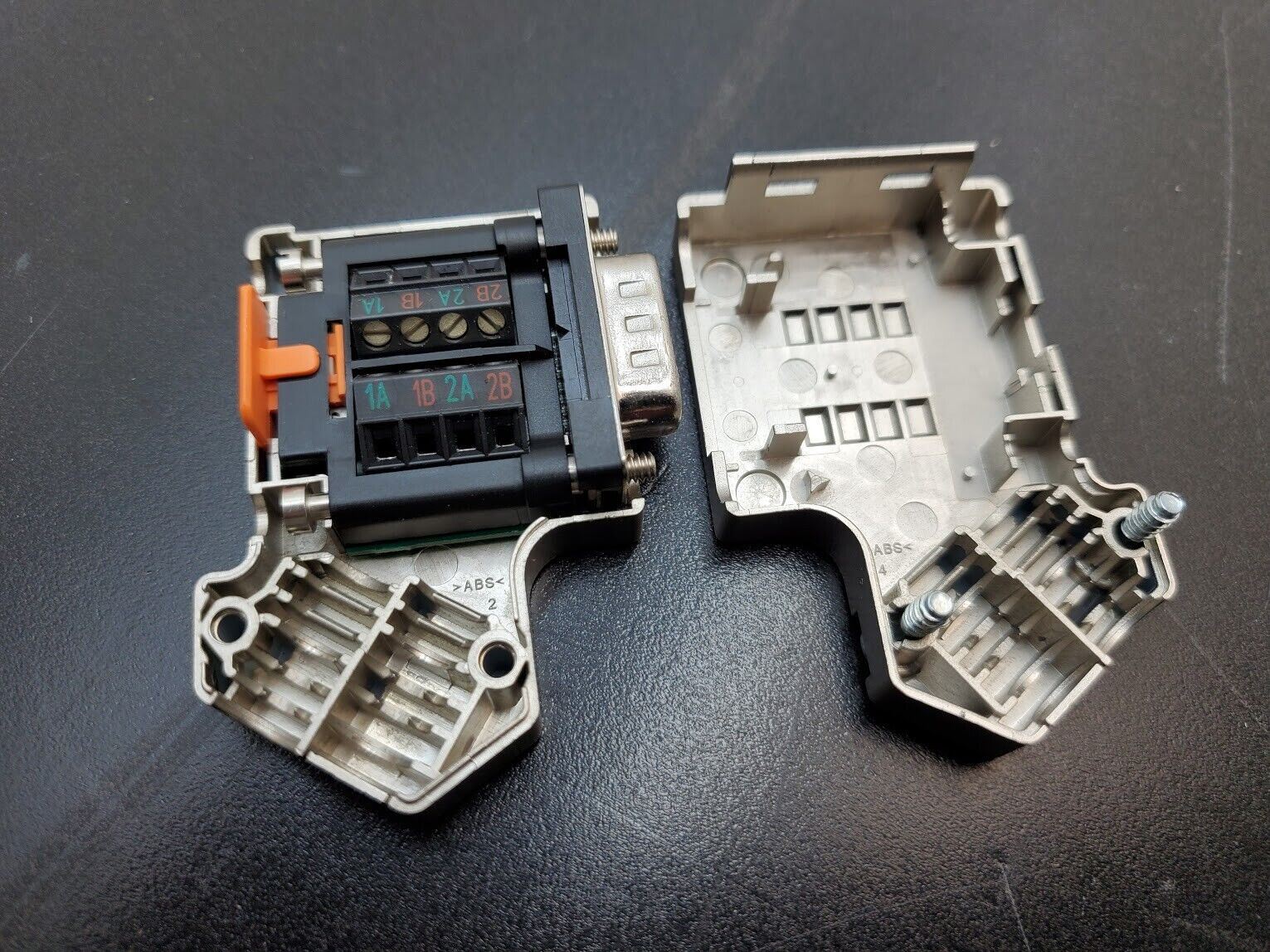 PHOENIX CONTACT SUBCON-PLUS-PROFIB/SC2 D SUB CONNECTOR PROFIBUS 2708232
