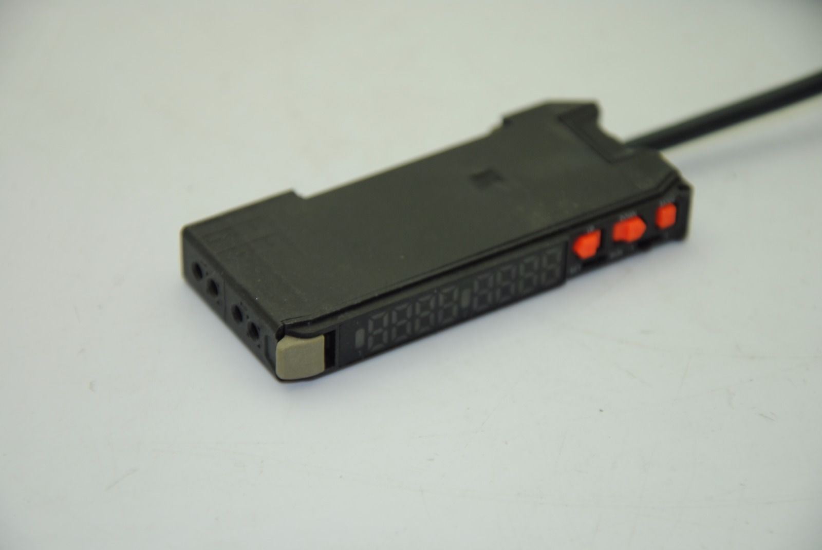 Omron E3X-DA Series Fiber Optic Sensor Amplifier (no cover)