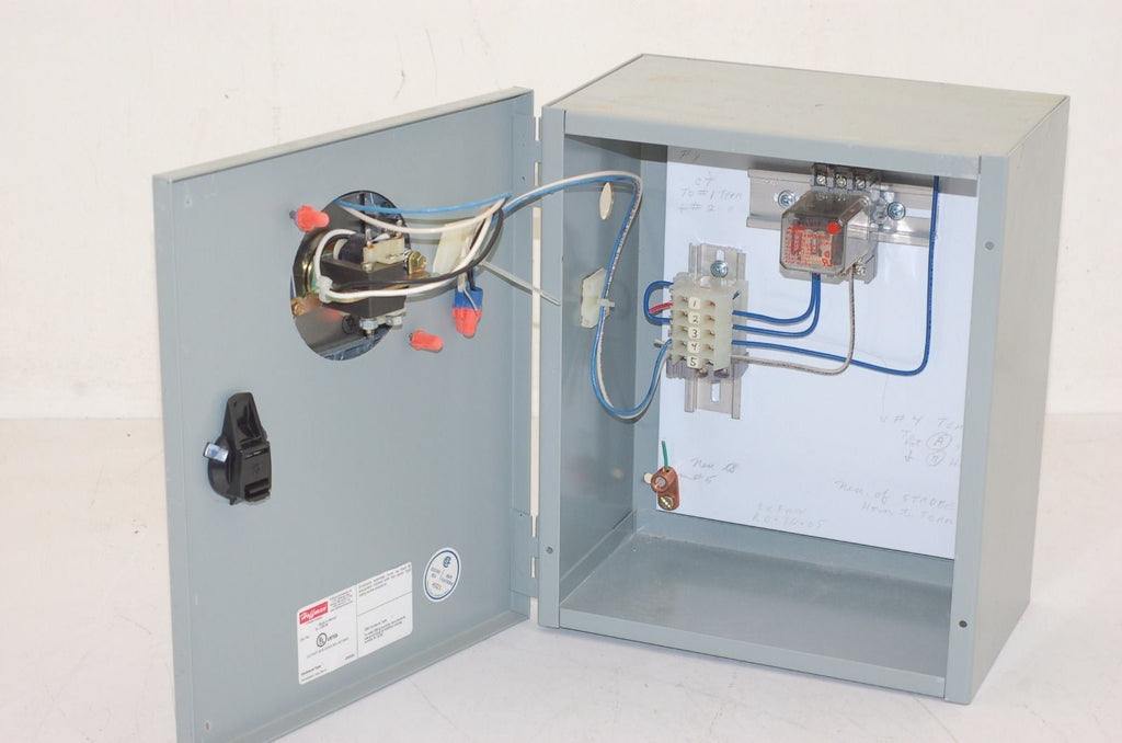 Hoffman A-12N106 Enclosure 12" x 10" x 6" w/ Federal Vibratone 350 Horn 120V (C)