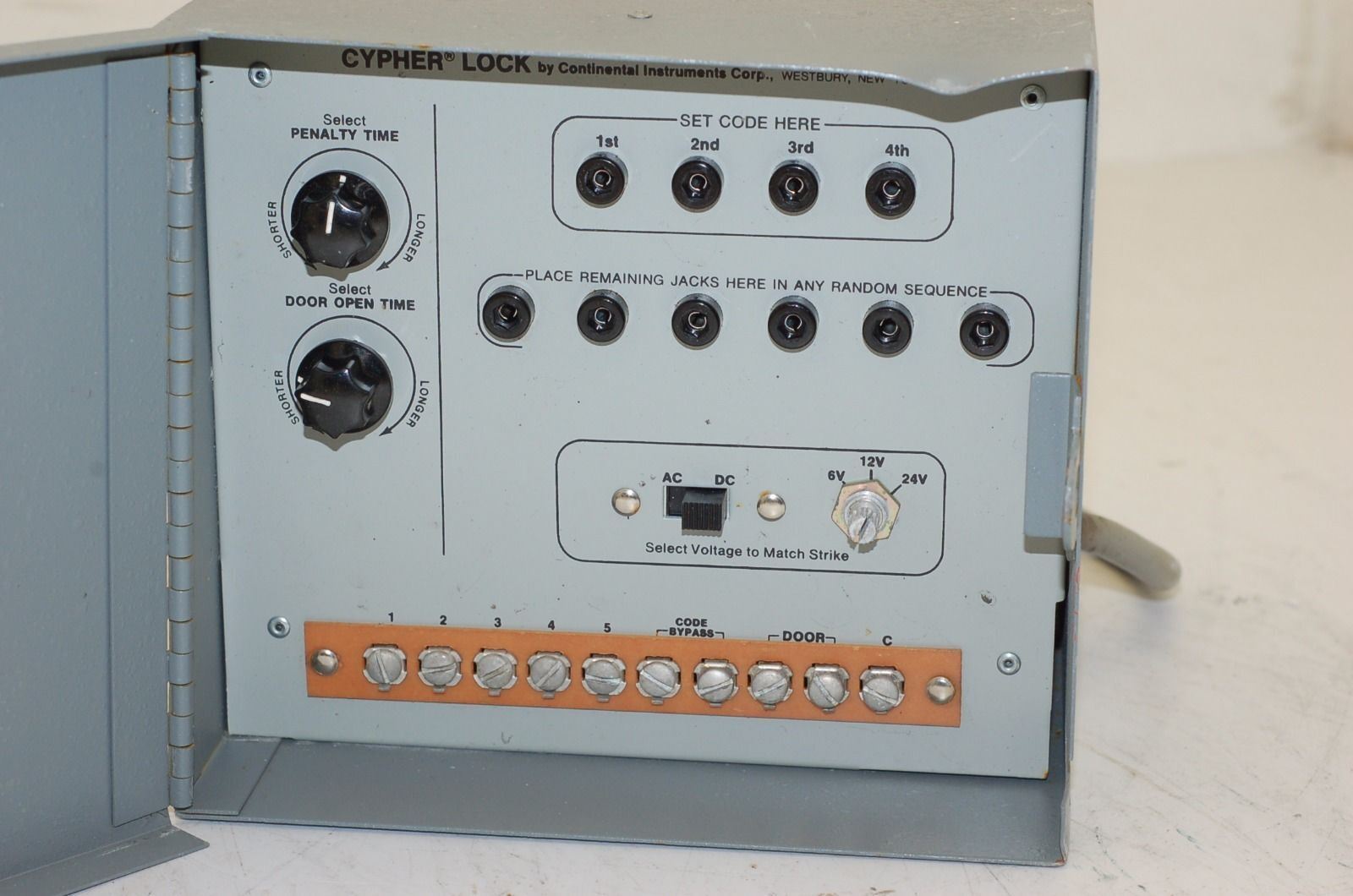 Continental Instruments Cypher Lock CypherLock Logic Controller  Parts or Repair