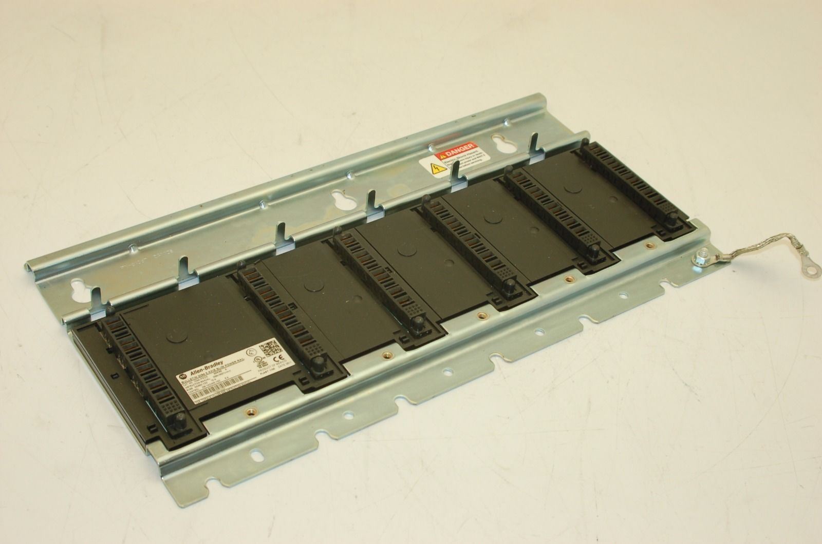 Allen Bradley 5-Axis Slim Power Rail 2094-PRS5