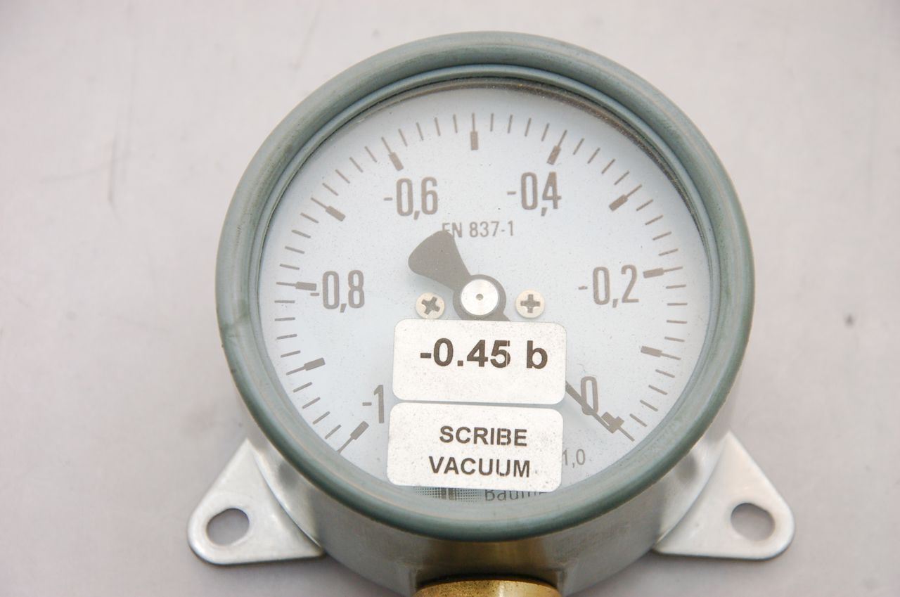 Baumer EN 837-1 Pressure Gauge -1-0 BAR